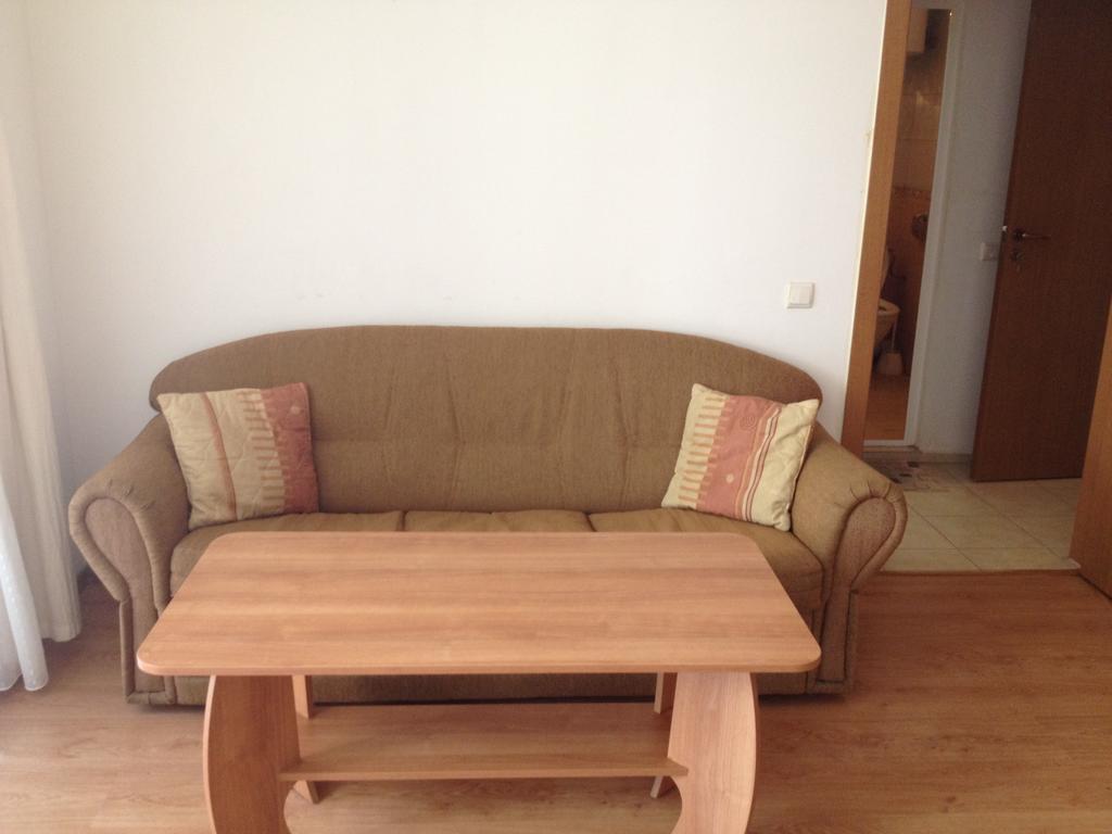 Levante Apartcomplex Neszebar Szoba fotó